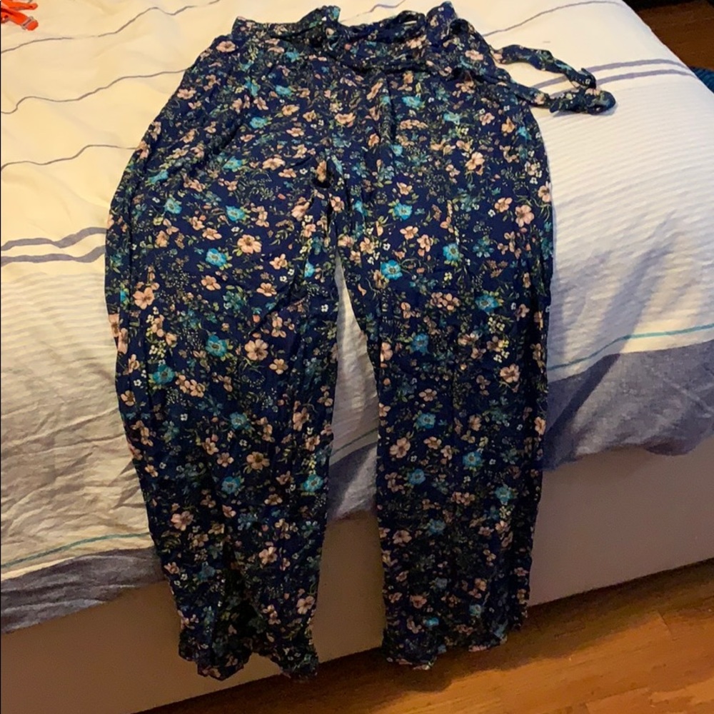 Wide leg pants